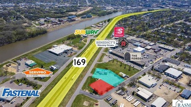 A 4,500 square-foot former restaurant building is now available - photo 1