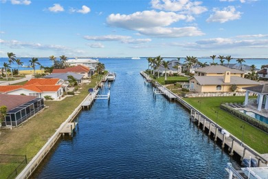 Welcome to Your Waterfront Oasis!
Discover the perfect blend of - photo 3