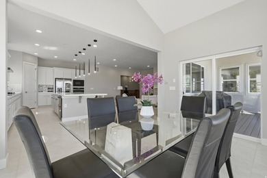 Welcome to this stunning Salem home offering nearly 5,200 sq. ft - photo 14