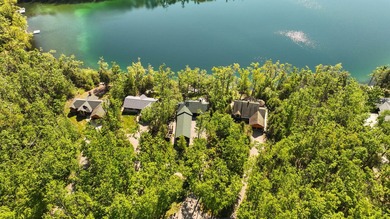 Experience luxury waterfront living on beautiful O'Rourke Lake - photo 4