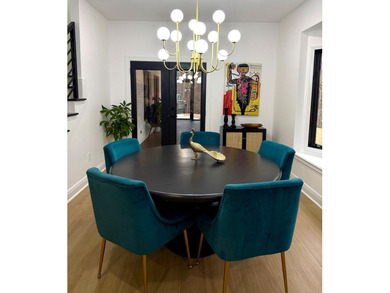 Discover this completely remodeled 5-bedroom, 4.5-bath home that - photo 15