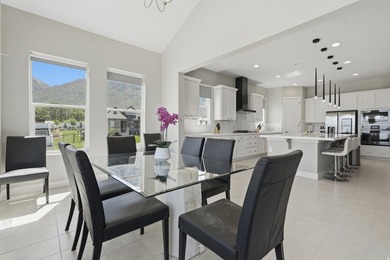 Welcome to this stunning Salem home offering nearly 5,200 sq. ft - photo 15