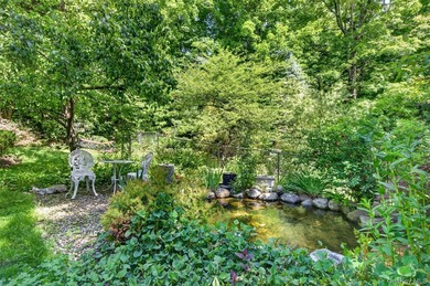This charming 2-bedroom, 2 full bathroom ranch style house in - photo 23