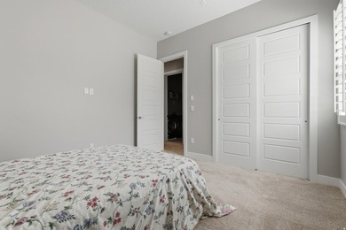 Welcome to this stunning Salem home offering nearly 5,200 sq. ft - photo 29