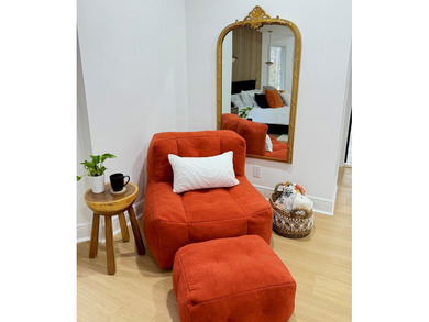 Discover this completely remodeled 5-bedroom, 4.5-bath home that - photo 31