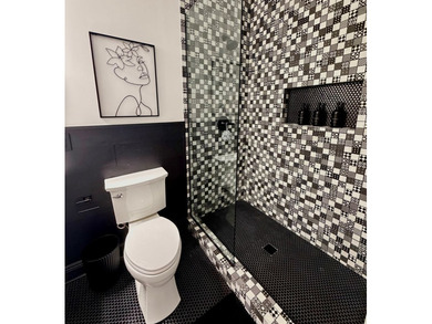 Discover this completely remodeled 5-bedroom, 4.5-bath home that - photo 46
