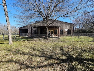 Off-Water Hickory Hills Home on Acreage - photo 20