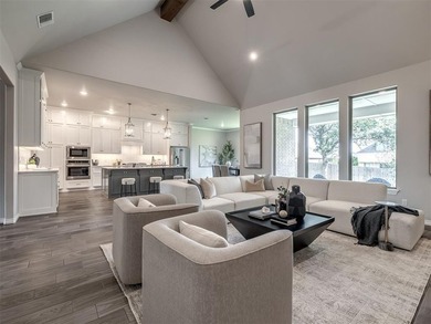 Immaculate, move-in ready, and designed with space exactly where - photo 4