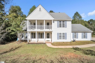 Lake Home For Sale in West Union, South Carolina