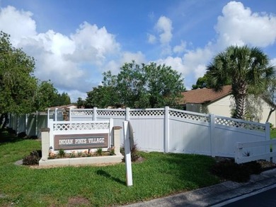 Located in a nicely maintained neighborhood. This condo - photo 2