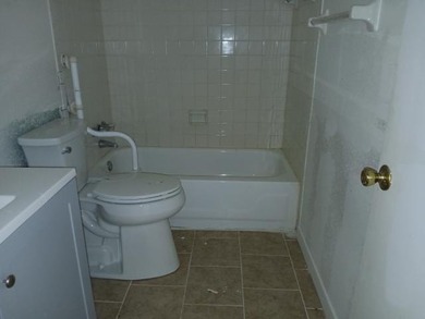 Located in a nicely maintained neighborhood. This condo - photo 7