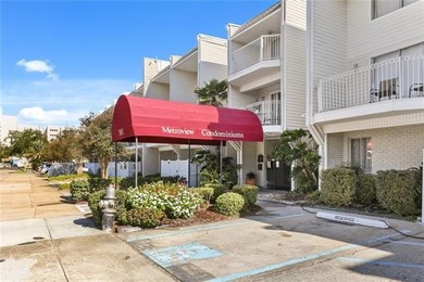 Lake Condo For Sale in Metairie, Louisiana