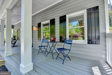 Your private lakeside retreat awaits. Set on spacious acreage in - photo 4