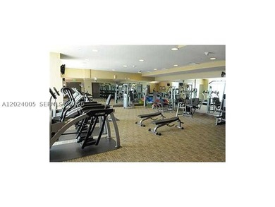 BEAUTIFUL 2BED/2BATH UNIT WITH PANORAMIC VIEWS LOCATED AT - photo 13