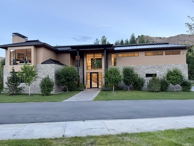 Custom home completed in 2022 and thoughtfully designed by Jim - photo 46