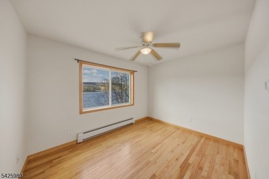 LAKE FRONT! Water views from almost every room! Welcome to 14 E - photo 18