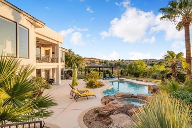 Resort-style living above the Southgate Golf Course. This fully - photo 18