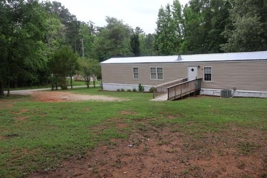 Enjoy peaceful country living just minutes from beautiful Lake - photo 3