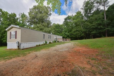 Enjoy peaceful country living just minutes from beautiful Lake - photo 4