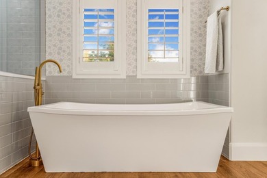 Resort-style living above the Southgate Golf Course. This fully - photo 31