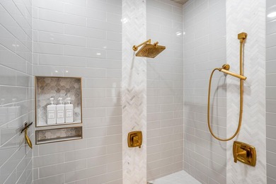 Resort-style living above the Southgate Golf Course. This fully - photo 33