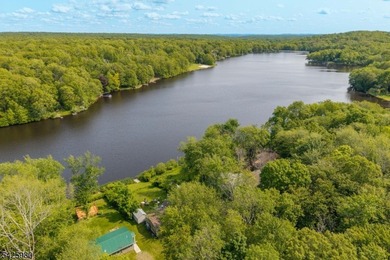 LAKE FRONT! Water views from almost every room! Welcome to 14 E - photo 34