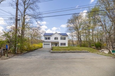 LAKE FRONT! Water views from almost every room! Welcome to 14 E - photo 40