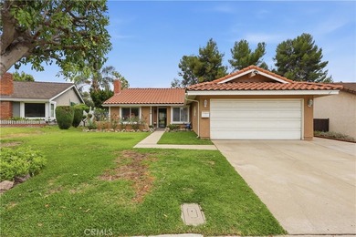 Beautiful single-story home in the desirable Via Verde area of - photo 2