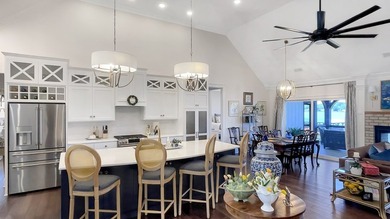Spectacular sunset views, exceptional craftsmanship, and turnkey - photo 5