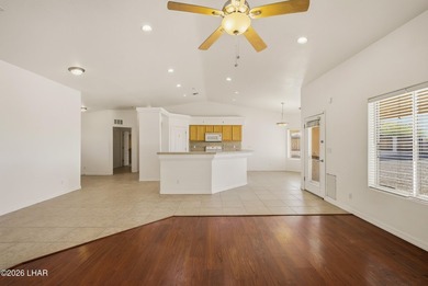 Welcome to 3316 Thundercloud Dr! This spacious 4-bedroom, 3-bath - photo 4