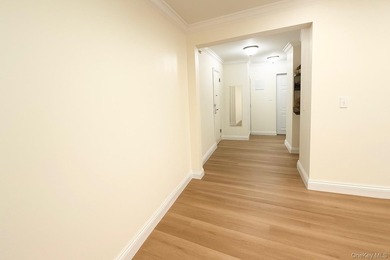 **Back On The Market With A Refresh!** Welcome home to this - photo 2