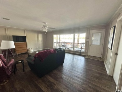 Lake Jacksonville 3B2B home with boathouse & beautiful view of - photo 11