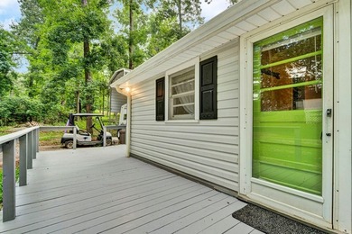 Your lakeside happy place is calling! This fully move-in-ready 1 - photo 8