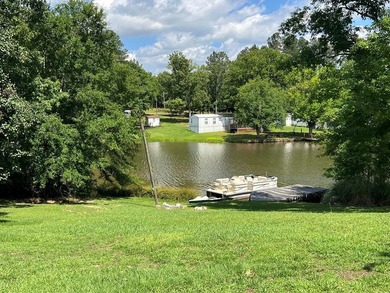 Cheap & Cheerful! This lakefront SW comes furnished with Five - photo 6