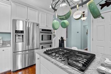 This 4 bedroom 3-1/2 bath two story home is tucked away on Lake - photo 18