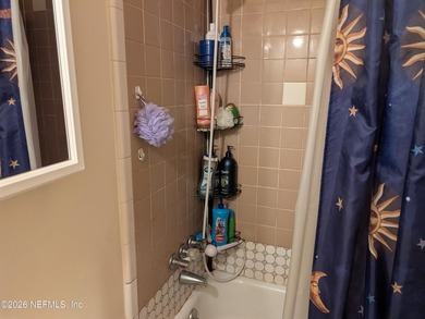 SELLER CONTRIBUTING $5,000 TOWARD BUYER'S CLOSING COSTS & - photo 22