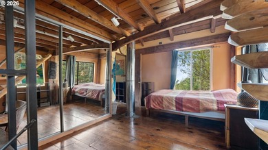 Just south of Port Orford, this exceptional 15-acre ocean-view - photo 23