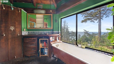 Just south of Port Orford, this exceptional 15-acre ocean-view - photo 27