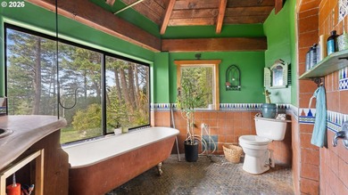 Just south of Port Orford, this exceptional 15-acre ocean-view - photo 28