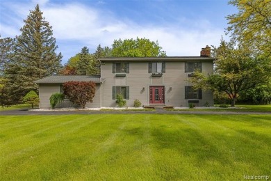 Upper Long Lake Home Sale Pending in Bloomfield Hills Michigan