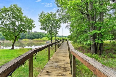 This 4 bedroom 3-1/2 bath two story home is tucked away on Lake - photo 39