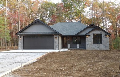 Lake Home For Sale in Crossville, Tennessee