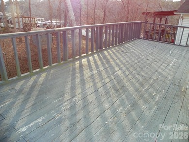 Must see this adorable Park model with full room addition - photo 5
