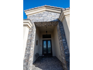 This stunning recently built single-family home in Lake Havasu - photo 2