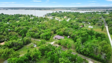 Off-Water Hickory Hills Home on Acreage - photo 3