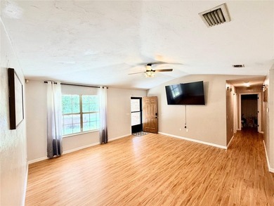 Under contract-accepting backup offers. Discover the space - photo 6
