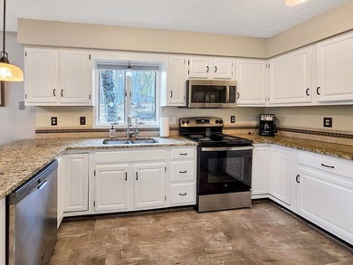 Well-maintained and stylish 2 bedroom, 3 bath home situated on a - photo 8