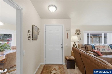 Accepted Offer with Contingencies. Stunning home on a cul-de-sac - photo 4