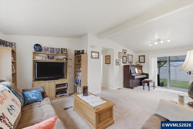 Accepted Offer with Contingencies. Stunning home on a cul-de-sac - photo 8
