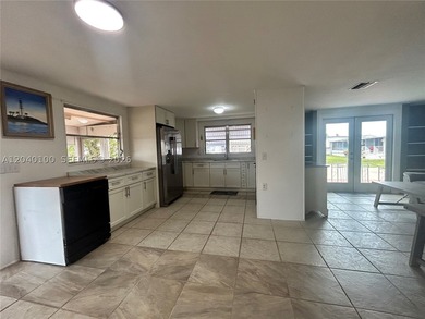 BEAUTIFUL HOME IN PARK CITY READY FOR IMMEDIATE OCCUPANCY. YOUR - photo 8